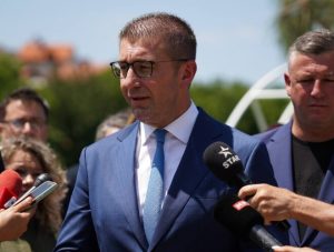Мицкоски: Горивата во Македонија се од 20% до 50% поевтини во однос на цените во соседството