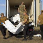 Украина и Русија разменија тела на загинати војници со посредство на Црвениот крст