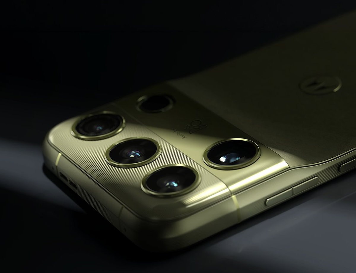 Motorola Signature 27 има масивен систем на камери и звук од Bang & Olufsen