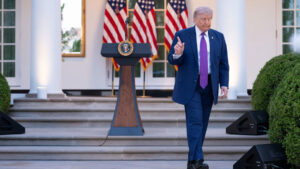 ВИДЕО: Трамп најавува голема одлука за Иран, Американците мислат дека нема план за војната