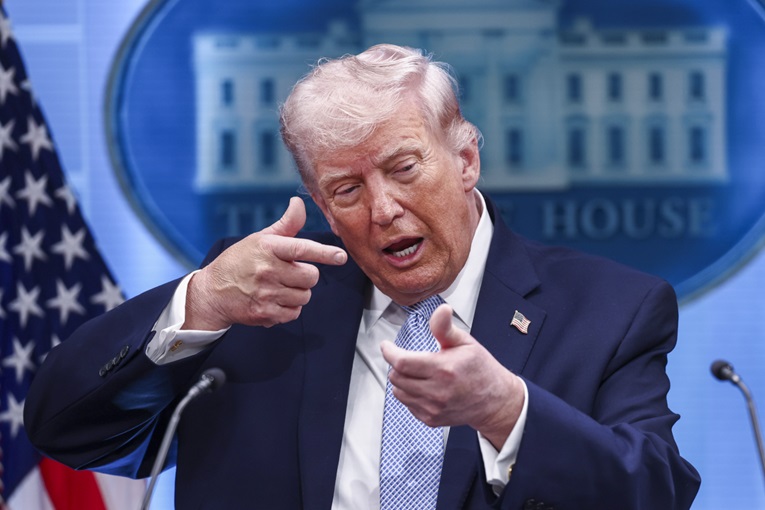 Воената помош за Македонија Трамп ја укинува и ја испраќа во Јужна Америка