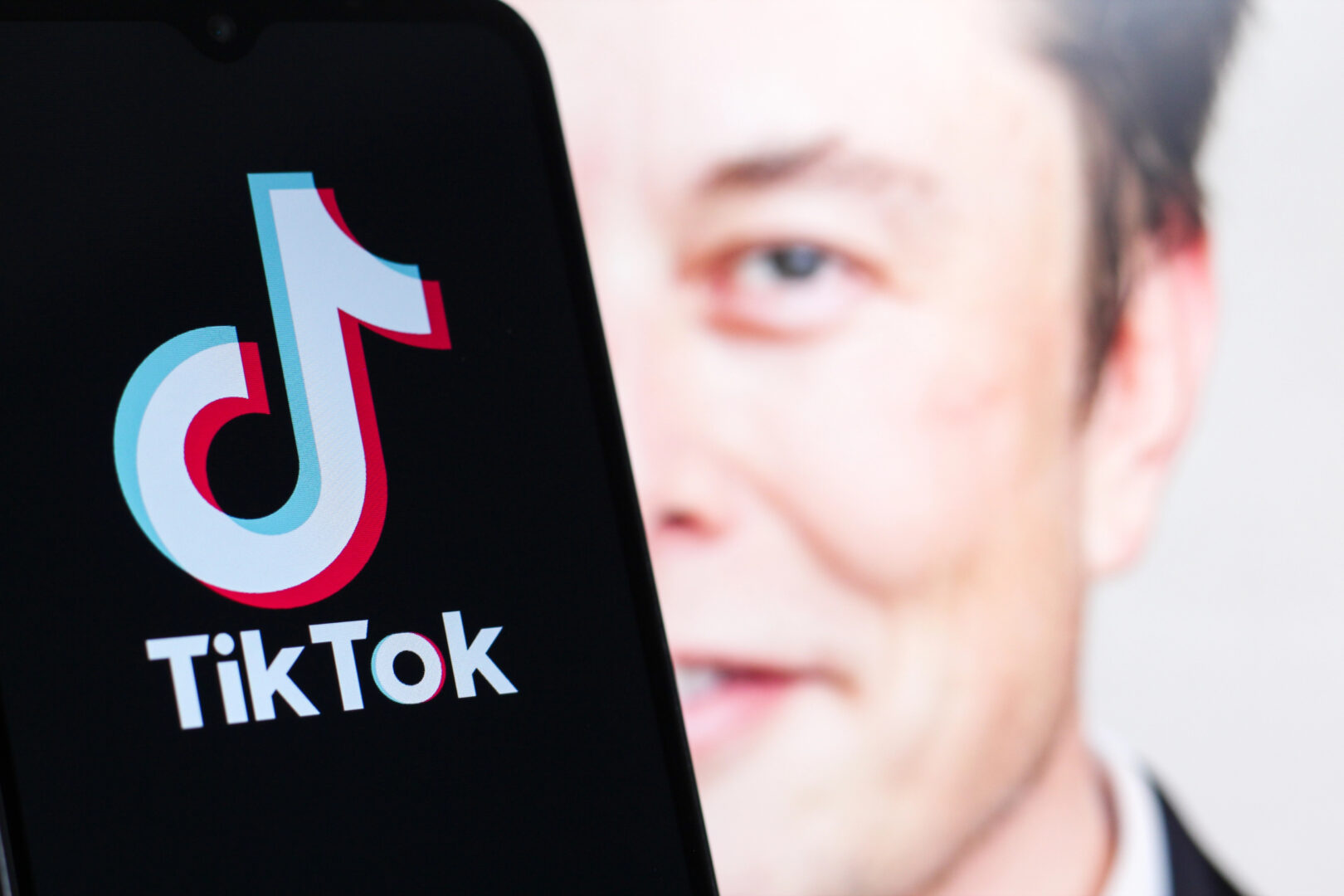 TikTok по грешка го блокираше Илон Маск