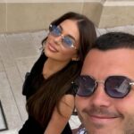 (Фото) Синот на Брена тргна на пат со девојката: Фотографијата од лифтот привлече внимание, сите гледаат што има на рамото