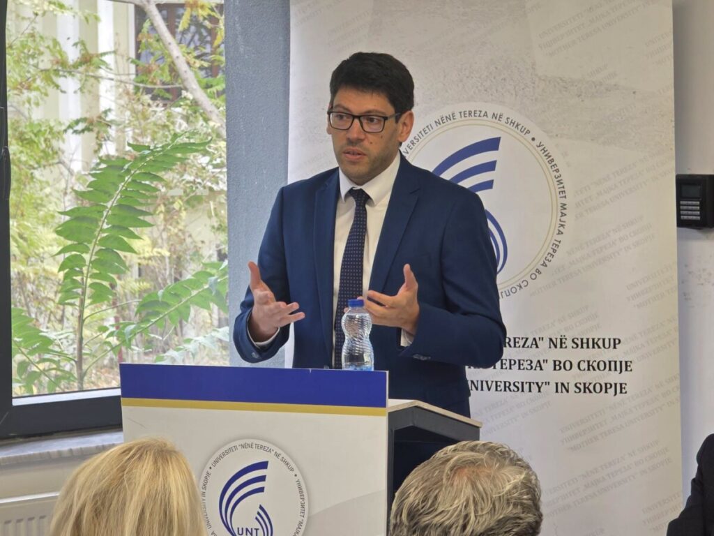 Министерот Ферати учествуваше на панел-дискусија на тема „Охридскиот рамковен договор и генерацијата што не чека: 25 години зад нас, 25 години пред нас“