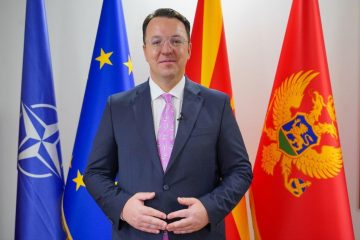 (ВИДЕО) Николоски: Договорена нова авиолинија Подгорица-Скопје и поврзување на пристаништето Бар преку изгрaдба на автопатот Скопје -Блаце