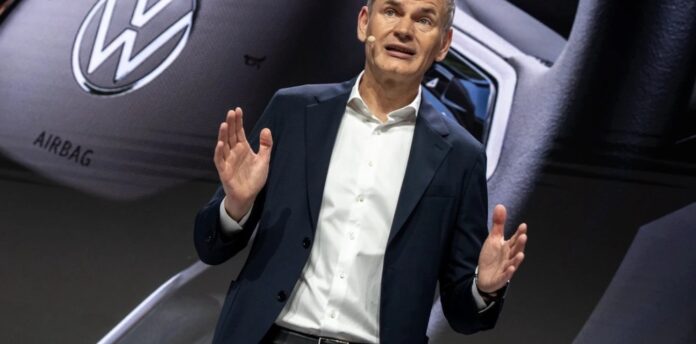 Шефот на Volkswagen: Европските производители на автомобили се под огромен притисок од кинеската конкуренција и пазарните промени
