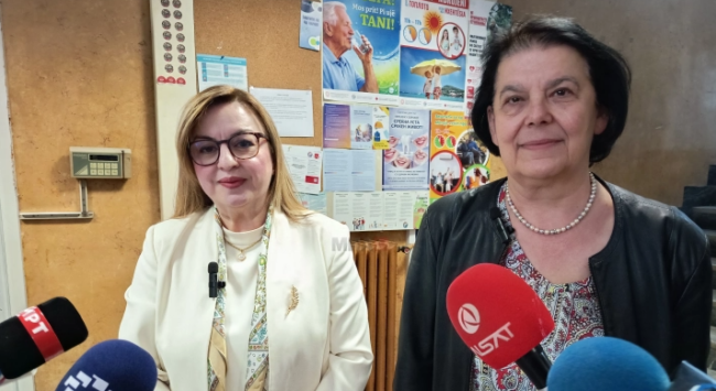 АГЕНЦИЈАТА ЗА ЛЕКОВИ ЌЕ ГИ ПРОВЕРИ СИТЕ СЕРИИ НА БСЖ ВАКЦИНАТА, ОДЛОЖУВАЊЕТО Е ПРИВРЕМЕНО, ВЕЛИ КОМИСИЈАТА ЗА ИМУНИЗАЦИЈА