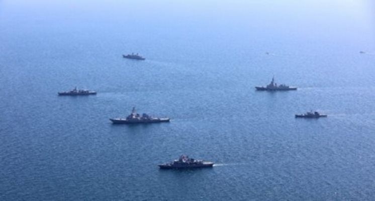 ДРОНОВИ ПОГОДИЈА ДВА ТРГОВСКИ БРОДА КАЈ БУГАРИЈА: Еден потона, спасени 18 морнари