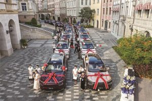 Донгфенг ги испорача првите Еверленди, автомобилите станаа национална гордост на Кинезите