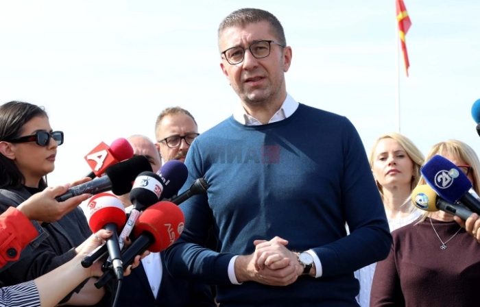 МИЦКОСКИ: Анкетите се лоша вест за оние што одлучија да водат политика со лаги, со клевети, со измислици, со навреди итн.