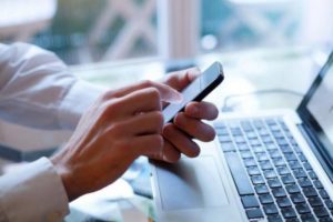 Речиси 94 % од граѓаните користат интернет, најмногу за комуникација и видеоповици