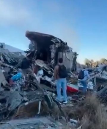 (ВИДЕО) НАЈМАЛКУ 64 ЗАГИНАТИ ВО ШПАНИЈА: Војската ангажирана по тешката железничка несреќа кај Толедо