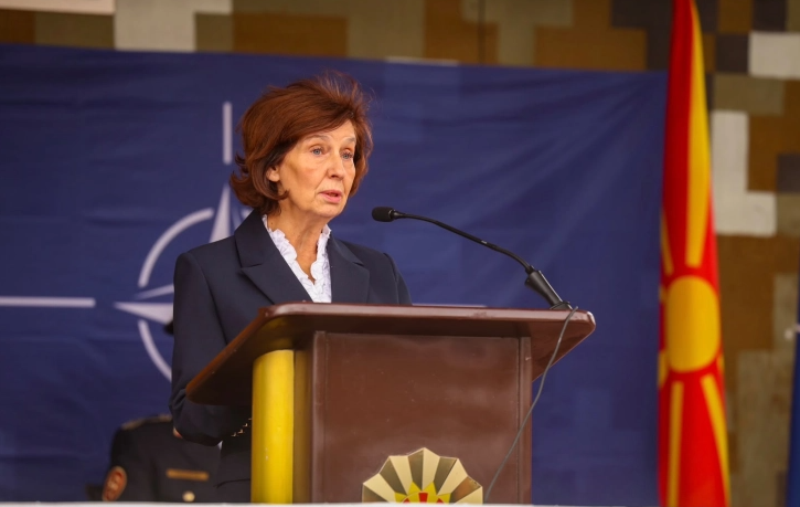 Сиљановска-Давкова: Армијата мора постојано да ги унапредува капацитетите за справување со современите закани