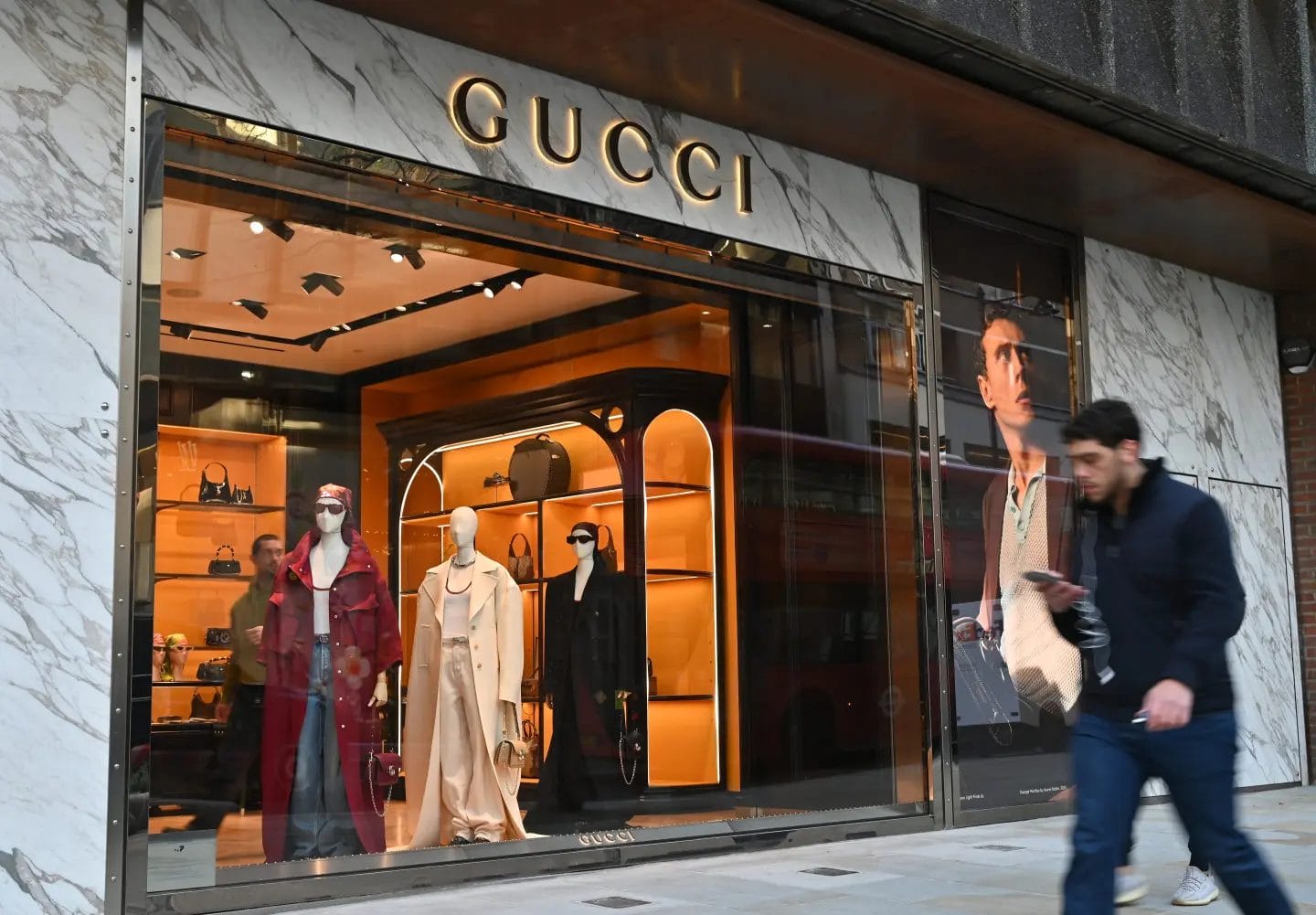 Продажбите на „Gucci“ разочараа поради падот во Кина, закрепнувањето забавува