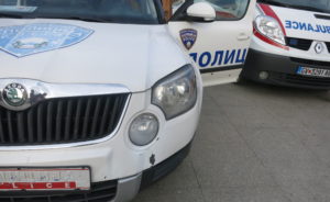 Жена повредена при работа во училиште во Гостивар пренесена во болница