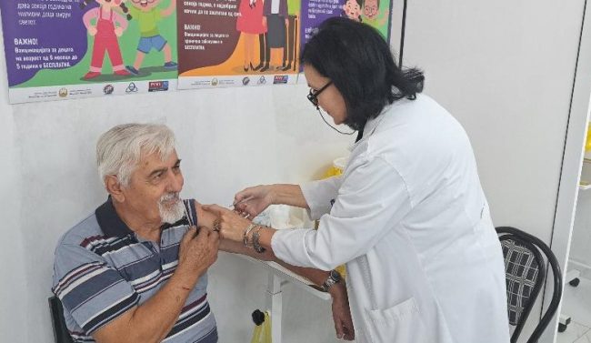 КЛЕКОВСКИ ВЕЛИ ДЕКА НА ДРУГ НАЧИН СЕ ОБЕЗБЕДЕНИ ВАКЦИНИ ЗА СЕЗОНСКИ ГРИП ОТКАКО ТЕНДЕРОТ ПРОПАДНА ОТИ НЕ СЕ ЈАВИЛА НИ ЕДНА ФИРМА