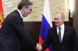 Вучиќ му честиташе роденден на Путин