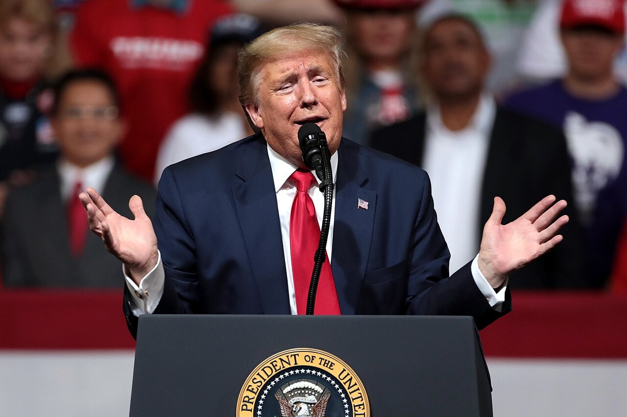 „ОСУМ ВОЈНИ ЗАВРШИВ, НЕА НИКОЈ НЕ ЈА ЗНАЕ“: Трамп бесен на Норвешка што не ја доби Нобеловата награда за мир