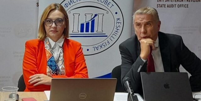 Зголемувањето на процентот за придонесот може да оди постепено, но со реформи на пензискиот систем мора да се почне, порача проф. Беџети