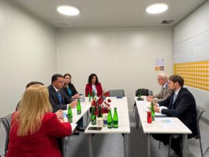 Гувернерот Славески на средби со ММФ: македонската економија покажува отпорност, а банкарскиот систем останува стабилен