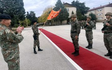 ДИЈАНА НЕШИЌ СТАНА КОМАНДАНТ НА БАТАЛЈОНОТ ЗА ВРСКИ: Официјална воена свеченост во касарната Илинден