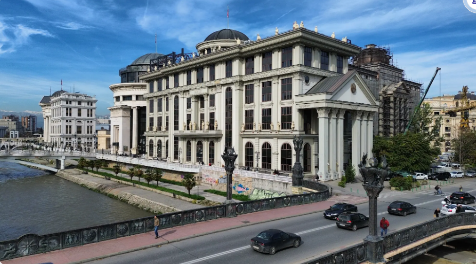 МНР ПО БЕГСТВОТО НА МИХАИЛОВА: Никој нема право на изземање од законите