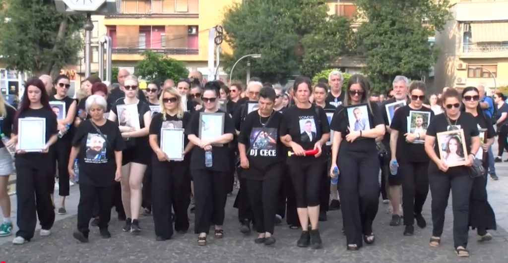 „50 пати на улица и во судница, бараме вистина одговорност и правда“, порачаа родителите на 50-от Марш на ангелите