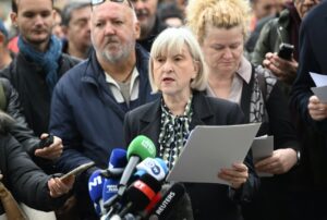 ВИДЕО: Студентската листа во Србија бара оставки од челниците на полицијата, БИА, судството и Телеком, најави истраги за големи државни проекти