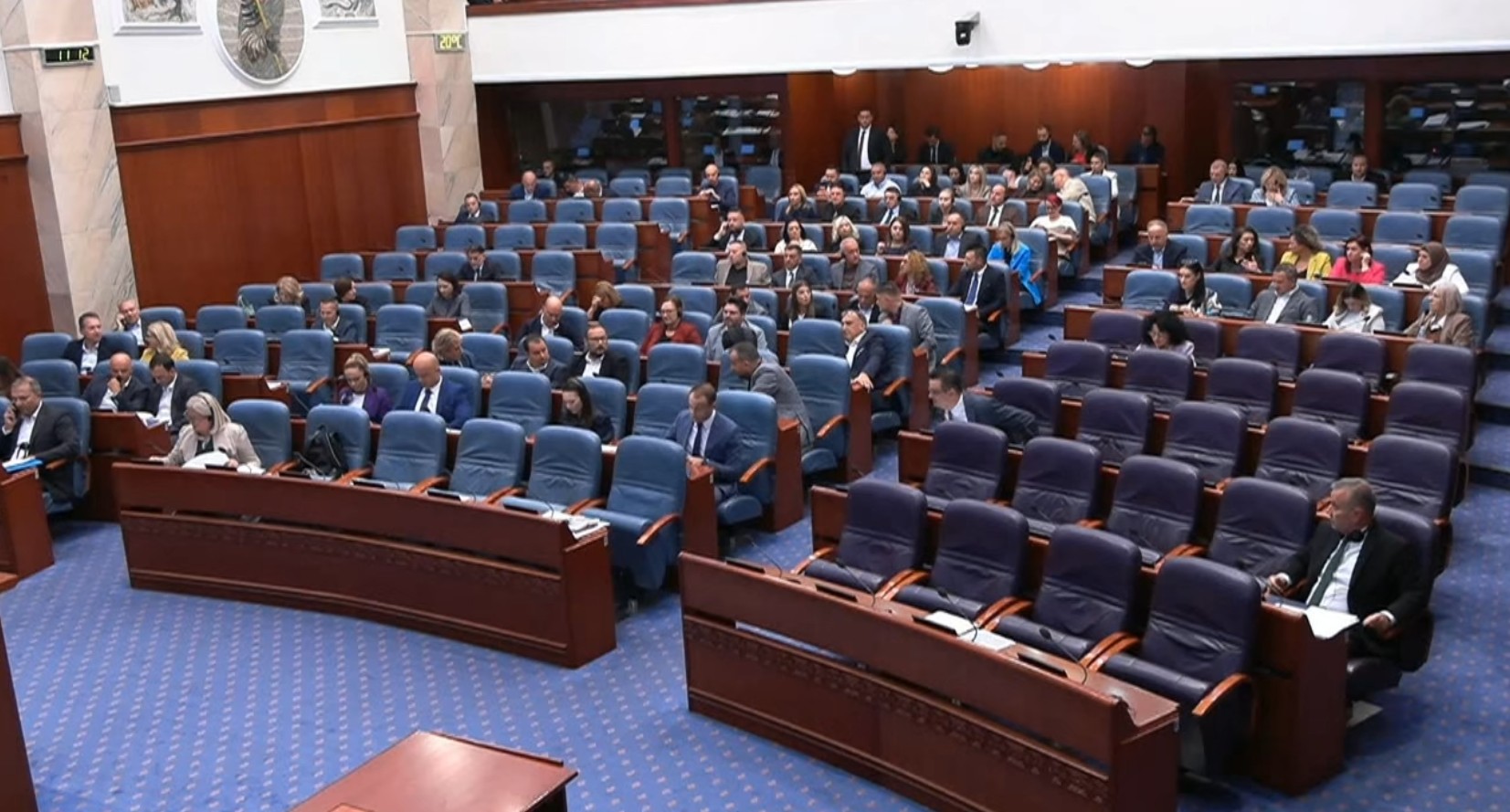 Пакетот закони за реформи на администрацијата и за минимална плата од 600 евра пред пратеници