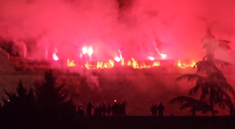 ВИДЕО: Пожар на тврдината во Ниш по огнометот на приврзаниците на СНС