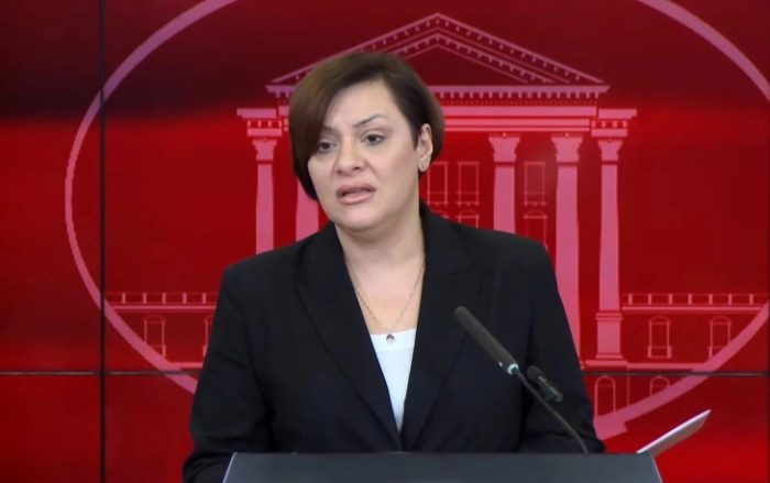 ДИМИТРИЕСКА-КОЧОСКА: Владата ја продолжува мерката за намалување на ДДВ за дизелот од 18 на 10 отсто