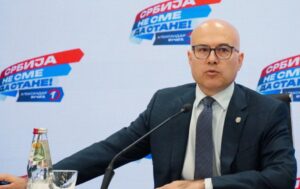 Вучевиќ: Ја почитуваме волјата на народот, проблемот е што ќе се случува со Србија по победата на Студентската листа