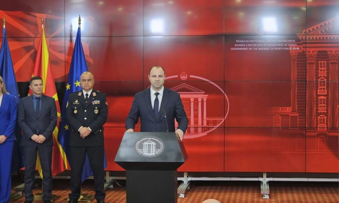 МИСАЈЛОВСКИ: Професионалните војници може да останат и како цивилни лица во Армијата по 45-тата година, трајно се решава статусот
