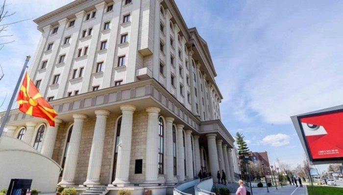 ЗА ПОТКУП, МЕРКИ ПРОТИВ ОБВИНИТЕЛОТ: Одземен му е пасошот на вишиот јавен обвинител П.В. од Битола, кој се сомничи за мито