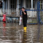 Најмалку тројца загинати, а четири лица се исчезнати во поплавите во Истанбул