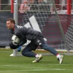 Нојер подари рекорден гол по осум секунди, Аугсбург го запре Баерн на 2-2: Фелхауер со најбрзиот погодок во историјата на Бундеслигата