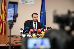 Потрошувачка кошница на Владата е за 11 илјди денари понска од онаа на синдикатите