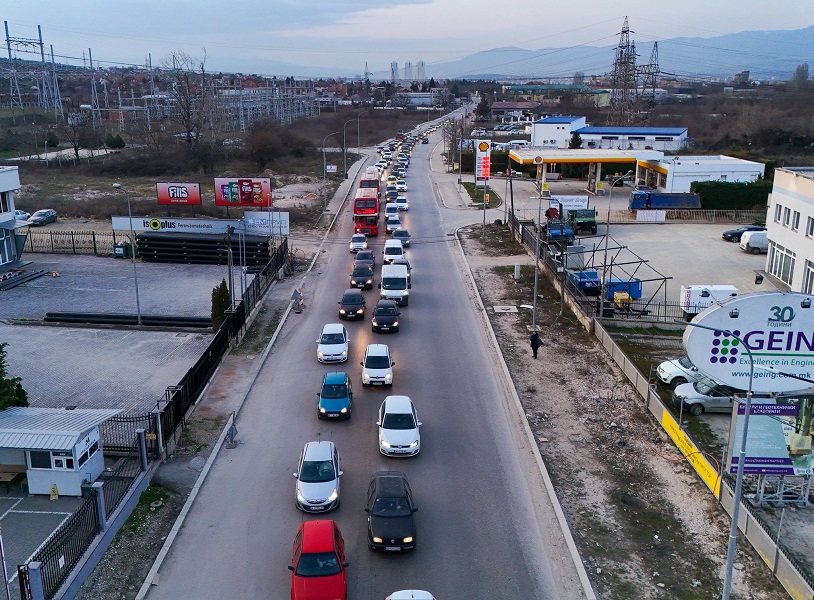 Започна асфалтирањето на другата коловозна лента на булеварот „Борис Трајковски“