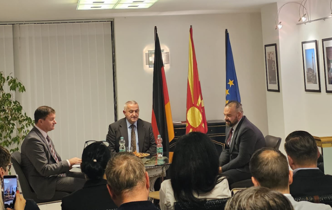 Клековски во Берлин: Германија е партнер за модерно здравство – дигитализација, кадри и нови технологии