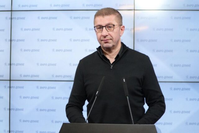 Мицкоски прогласи убедлива победа во Брвеница и порача дека СДСМ е декласиран