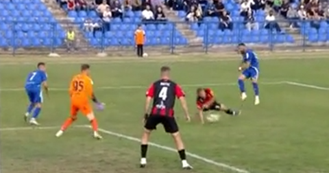 ВИДЕО: Маневски играше со рака, но Скопје не доби пенал – а потоа Ангелов казни!