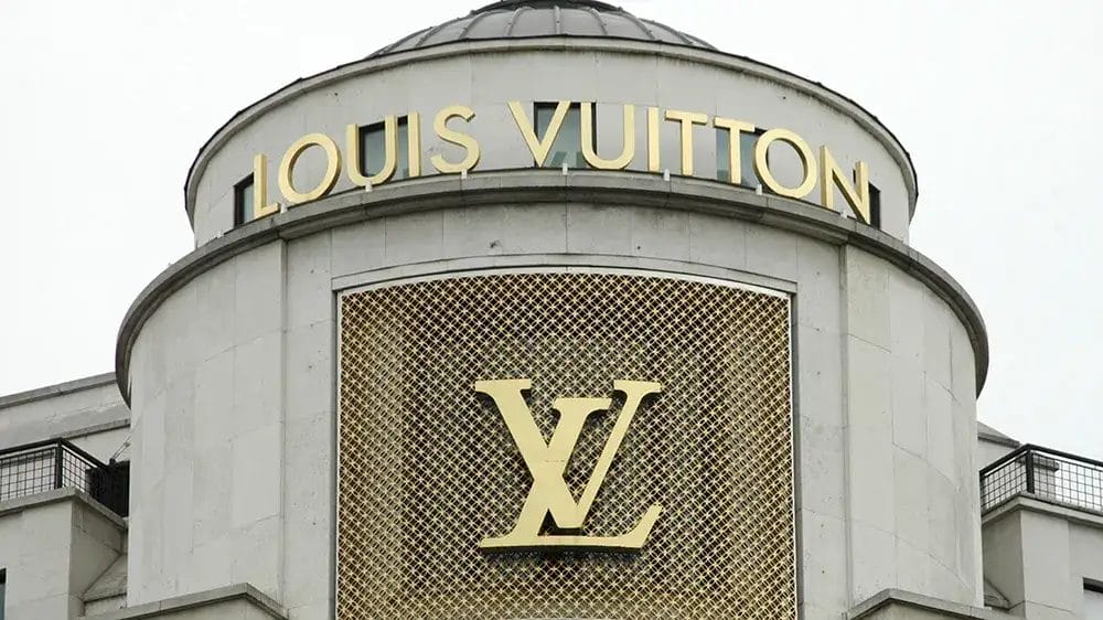 „LVMH“ разочара со растот во третото тримесечје и ги попари надежите за луксузниот сектор