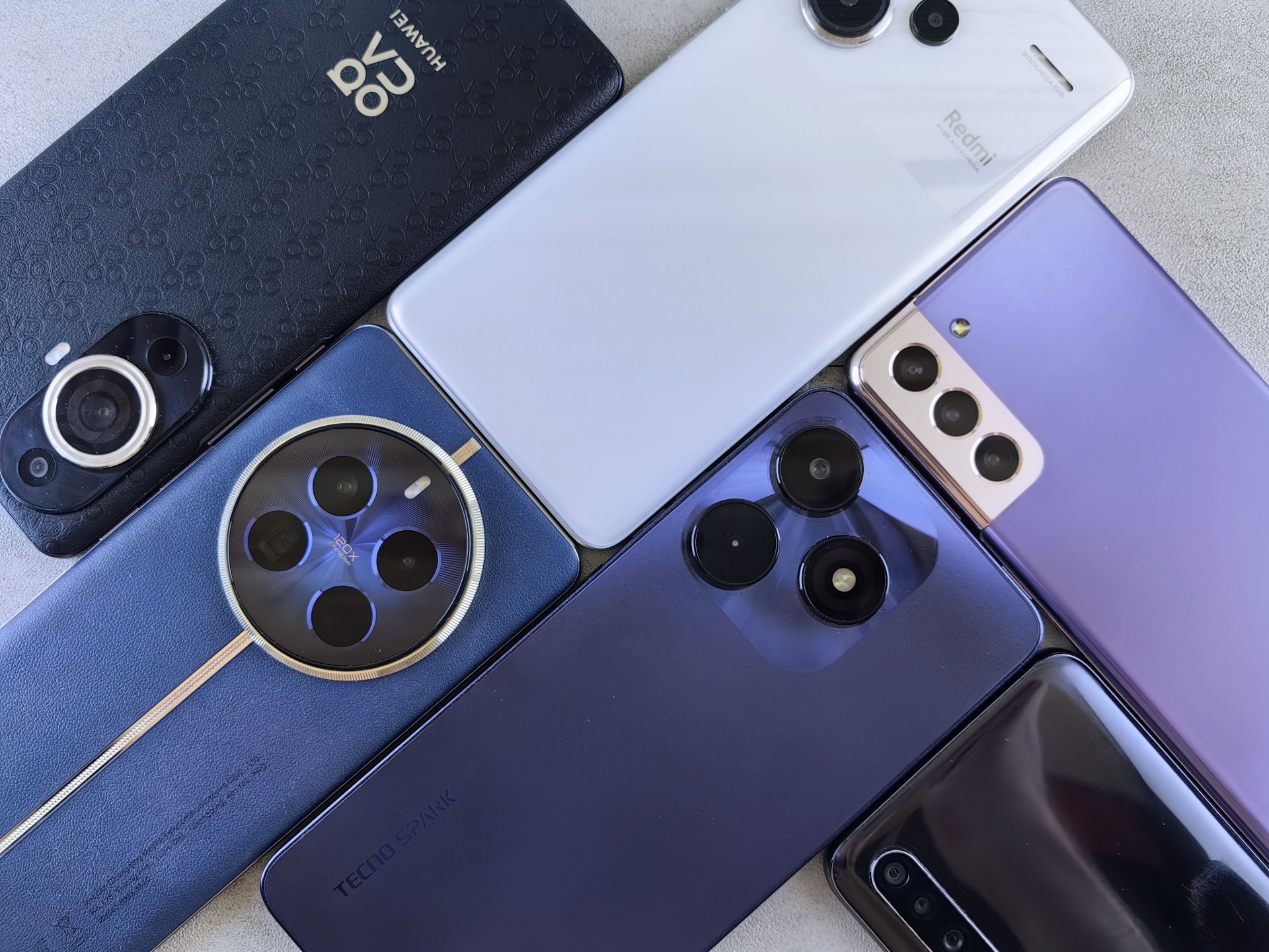 Кинескиот пазар на смартфони во пад: Продажбата на нови телефони се намалила за 15,4 отсто во третото тромесечие