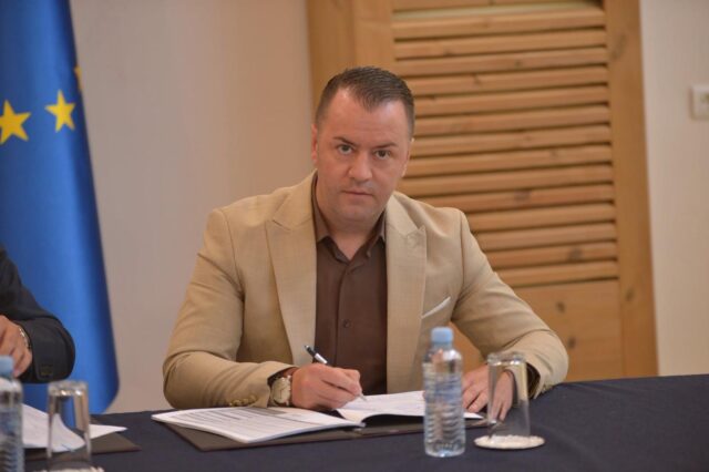 „Во Булачани, Раштак, Брњарци и Виниче водата била неисправна и небезбедна за пиење, а Општина Гази Баба не ги известила жителите“ – обвинија од партијата на Апасиев