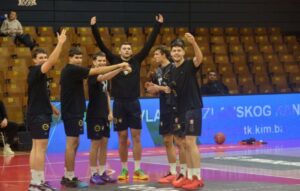 Што се случува: ТФТ со само шест играчи на мегдан во Тузла