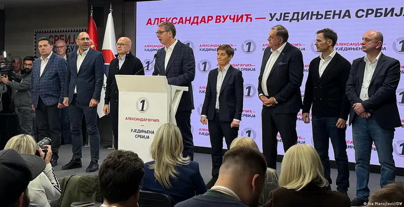 Вучиќ призна пораз на изборите, студентите победуваат