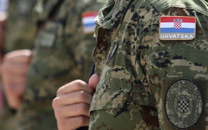 Казни од 500 до 1.500 евра за младите во Хрватска доколку не се јават на преглед за воен рок
