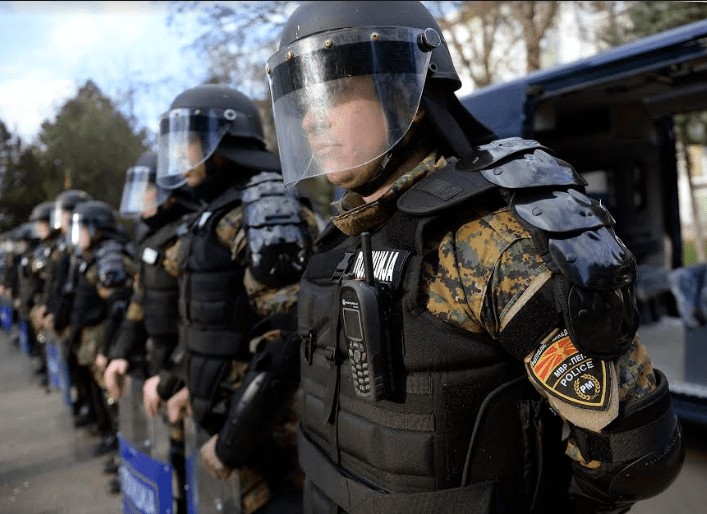 ФБИ со честитка до македонската полиција за акцијата во тетовско