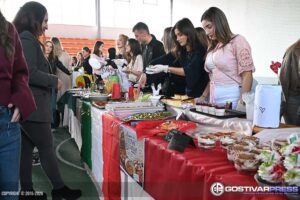 Мал саем на храна во гостиварската гимназија: Сплотеност низ вкусови и солидарност
