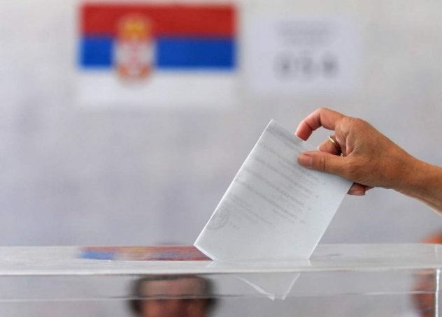 До 16 часот гласале 56,4 отсто од избирачите во Србија